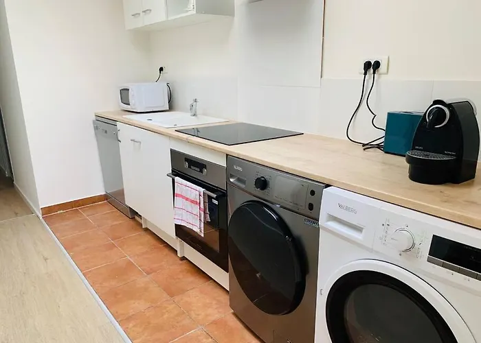 T3, Au Coeur De Montpellier, Wifi Et Climatisation Apartman